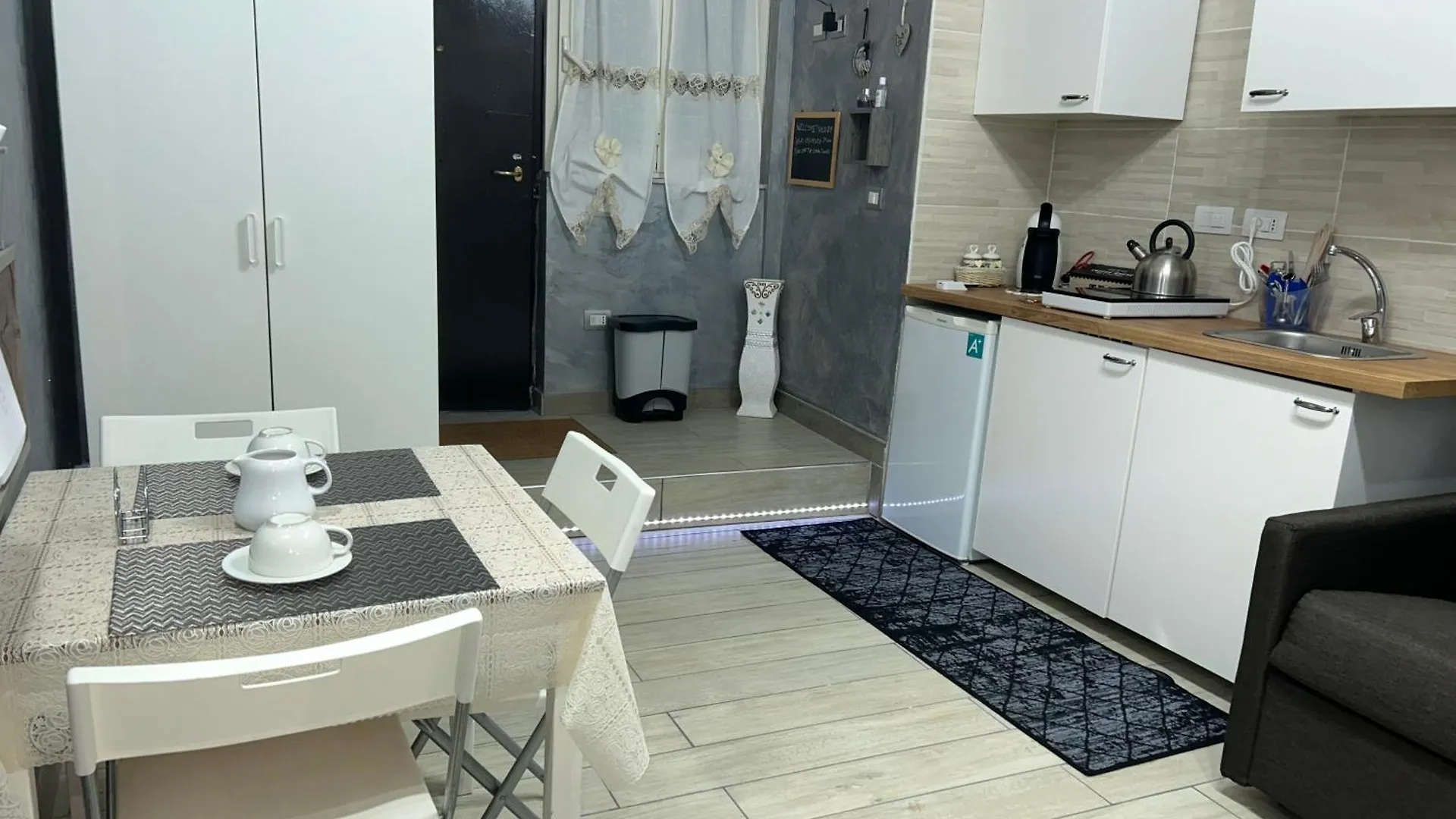 Vico21 Guest House Napoli Appartamento